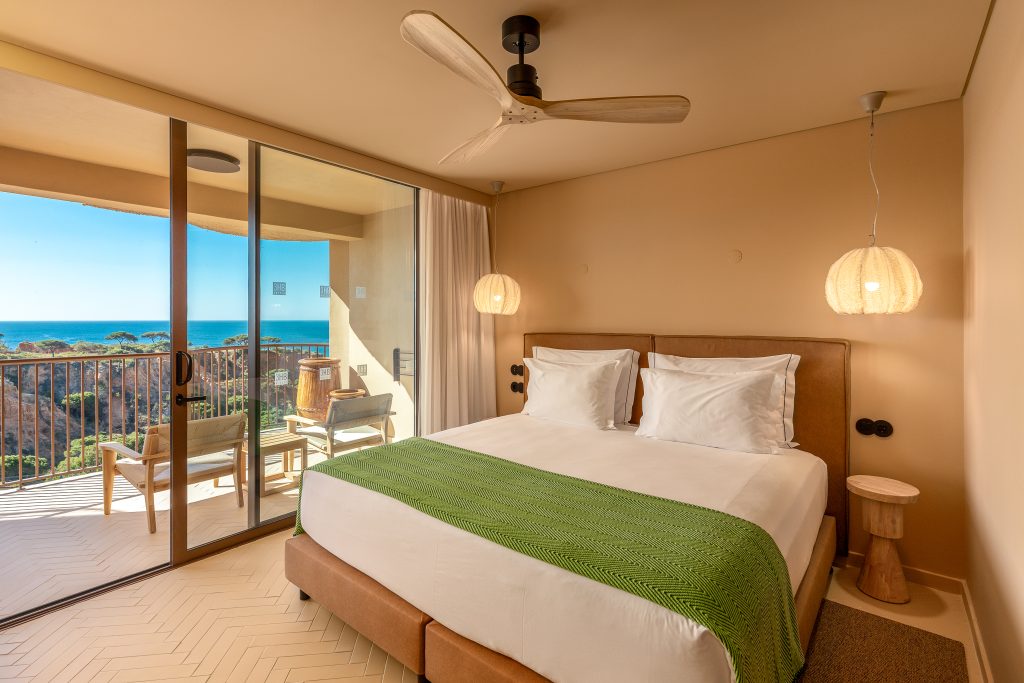 3HB Falésia Beach hotel cinco estrelas junto à Praia da Falésia