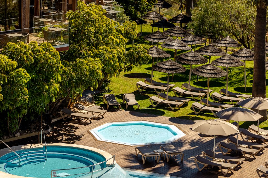 3HB Falésia Beach hotel cinco estrelas junto à Praia da Falésia